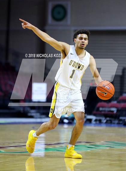 Thumbnail 1 in Federal Way vs. Bishop O'Dowd (Tarkanian Classic) photogallery.