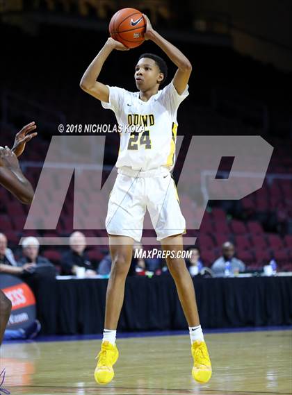 Thumbnail 2 in Federal Way vs. Bishop O'Dowd (Tarkanian Classic) photogallery.