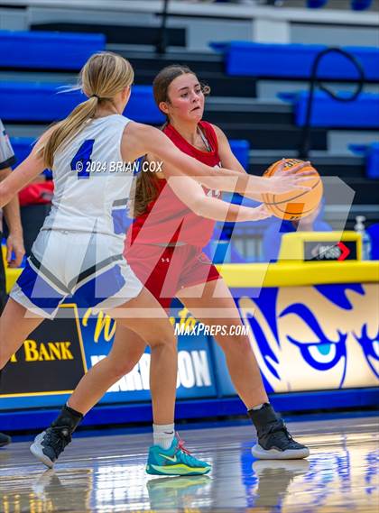 Thumbnail 1 in Mena vs Bergman (Lendel Thomas Classic) photogallery.