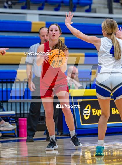Thumbnail 2 in Mena vs Bergman (Lendel Thomas Classic) photogallery.