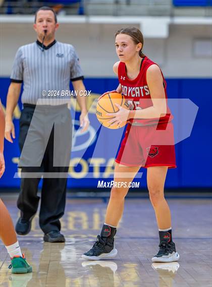 Thumbnail 3 in Mena vs Bergman (Lendel Thomas Classic) photogallery.