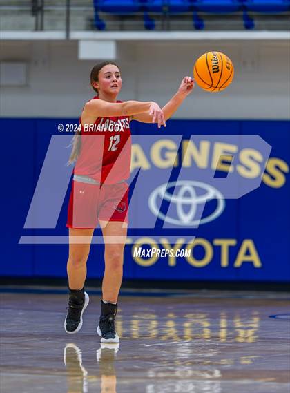 Thumbnail 1 in Mena vs Bergman (Lendel Thomas Classic) photogallery.