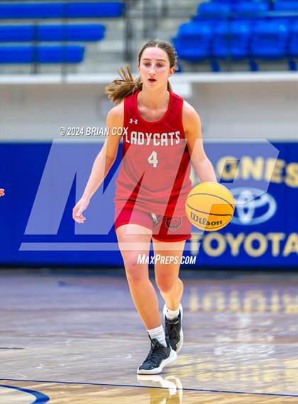 Thumbnail 1 in Mena vs Bergman (Lendel Thomas Classic) photogallery.