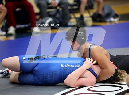 Thumbnail 2 in Eisenhower vs Andover photogallery.