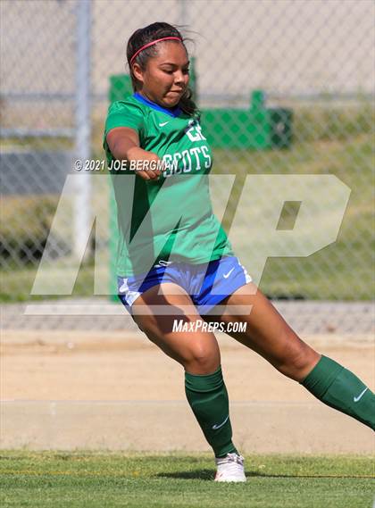 Thumbnail 1 in JV: Highland vs. South photogallery.
