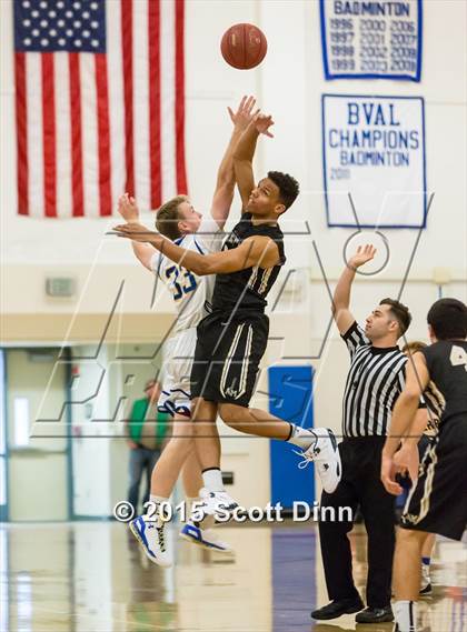 Thumbnail 1 in Archbishop Mitty vs. Serra (CIF CCS Open Division Semifinal) photogallery.