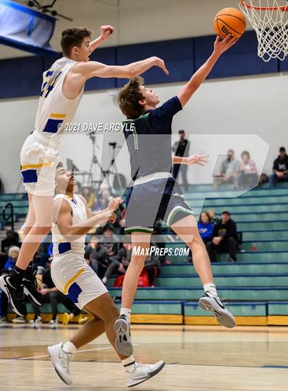 Thumbnail 3 in Cyprus vs. Syracuse photogallery.