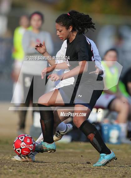 Thumbnail 3 in Arleta vs  Verdugo Hills  photogallery.