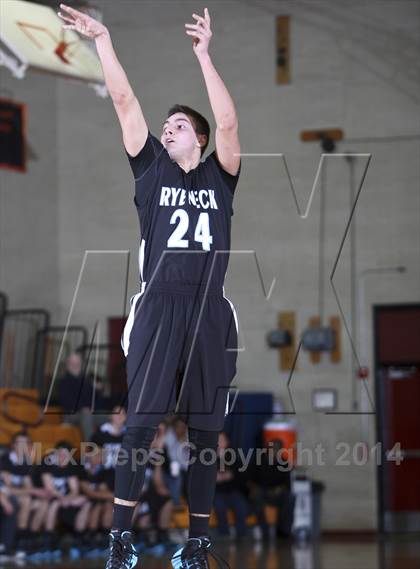 Thumbnail 3 in Rye Neck vs Rye (17th Annual Mamaroneck Sound Shore Classic) photogallery.