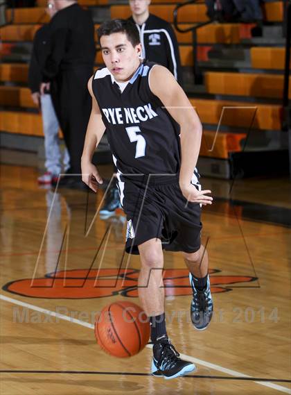 Thumbnail 2 in Rye Neck vs Rye (17th Annual Mamaroneck Sound Shore Classic) photogallery.