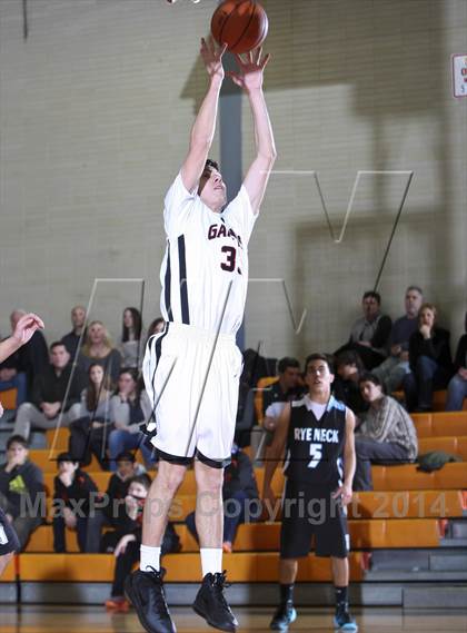 Thumbnail 1 in Rye Neck vs Rye (17th Annual Mamaroneck Sound Shore Classic) photogallery.