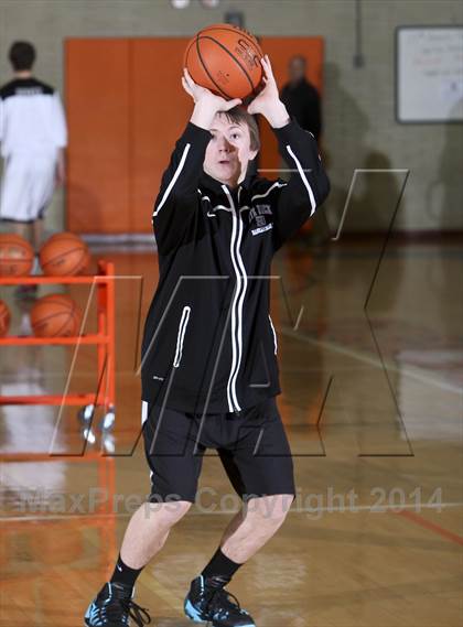Thumbnail 1 in Rye Neck vs Rye (17th Annual Mamaroneck Sound Shore Classic) photogallery.