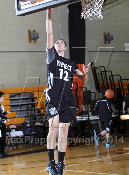 Thumbnail 2 in Rye Neck vs Rye (17th Annual Mamaroneck Sound Shore Classic) photogallery.