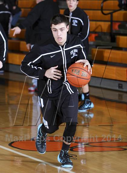 Thumbnail 3 in Rye Neck vs Rye (17th Annual Mamaroneck Sound Shore Classic) photogallery.