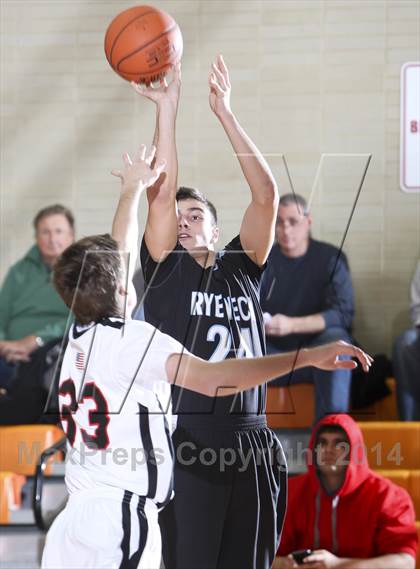 Thumbnail 2 in Rye Neck vs Rye (17th Annual Mamaroneck Sound Shore Classic) photogallery.