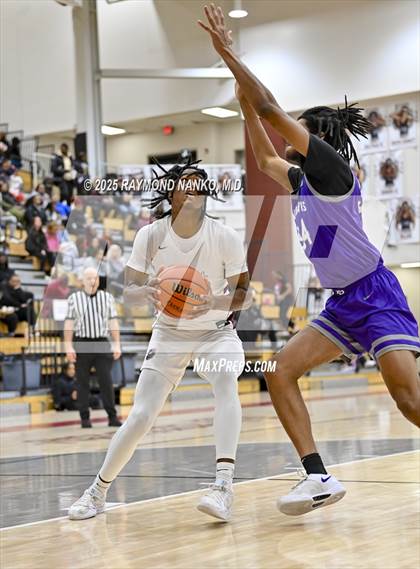 Thumbnail 2 in Ben Davis @ Lawrence Central photogallery.