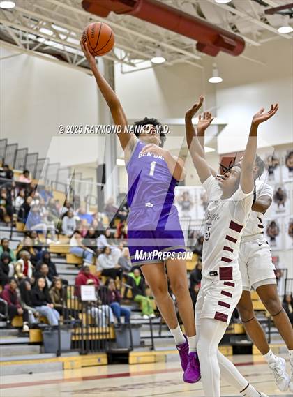 Thumbnail 3 in Ben Davis @ Lawrence Central photogallery.