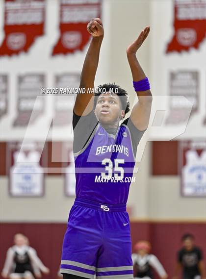 Thumbnail 2 in Ben Davis @ Lawrence Central photogallery.