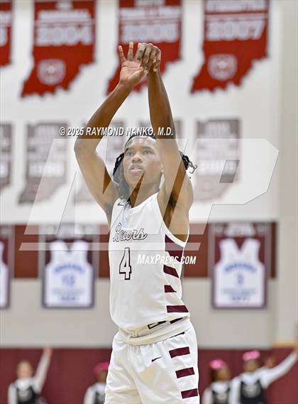Thumbnail 3 in Ben Davis @ Lawrence Central photogallery.