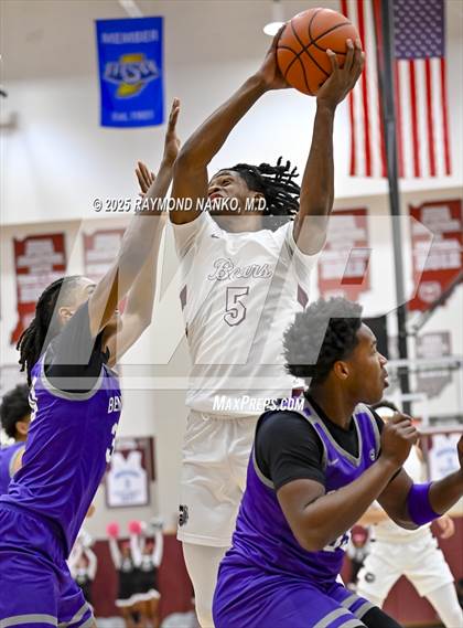 Thumbnail 2 in Ben Davis @ Lawrence Central photogallery.