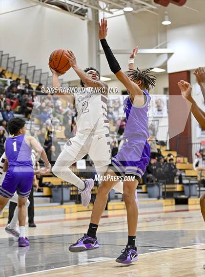 Thumbnail 2 in Ben Davis @ Lawrence Central photogallery.