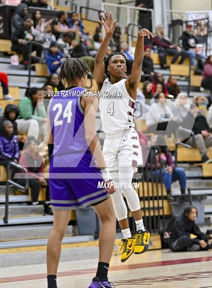 Thumbnail 2 in Ben Davis @ Lawrence Central photogallery.