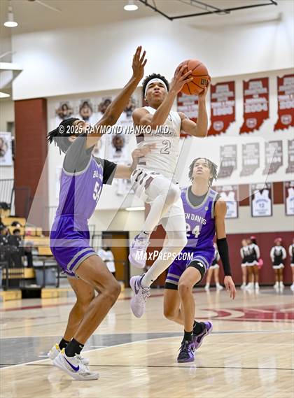 Thumbnail 2 in Ben Davis @ Lawrence Central photogallery.