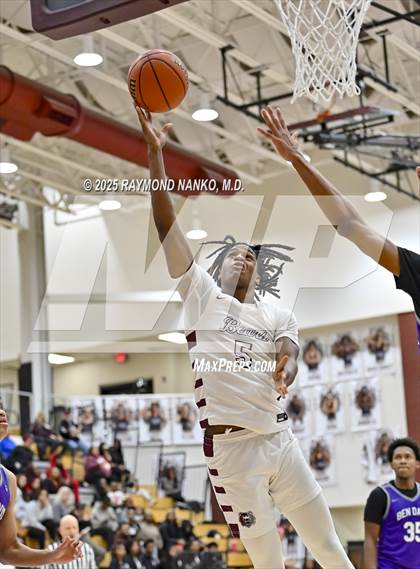 Thumbnail 2 in Ben Davis @ Lawrence Central photogallery.
