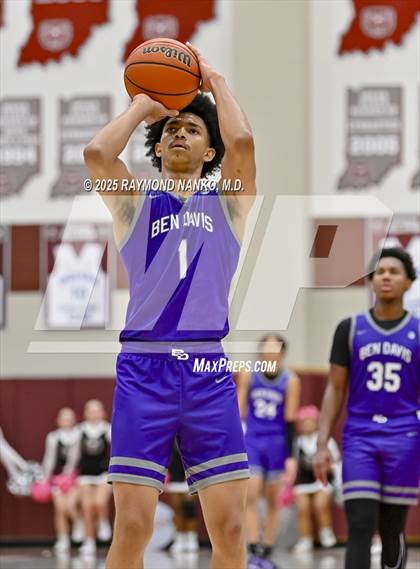 Thumbnail 1 in Ben Davis @ Lawrence Central photogallery.