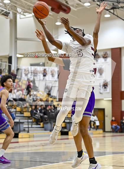 Thumbnail 2 in Ben Davis @ Lawrence Central photogallery.
