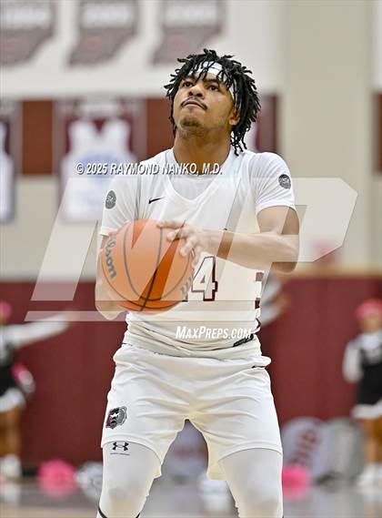 Thumbnail 3 in Ben Davis @ Lawrence Central photogallery.
