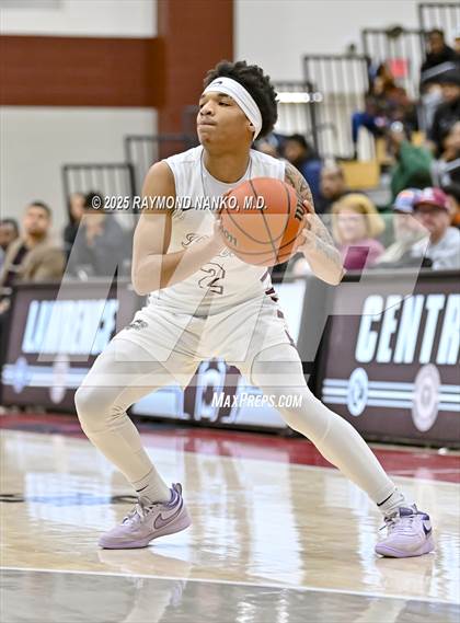 Thumbnail 3 in Ben Davis @ Lawrence Central photogallery.