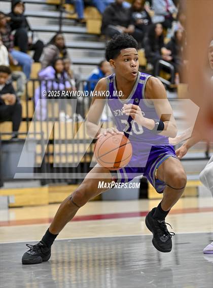 Thumbnail 3 in Ben Davis @ Lawrence Central photogallery.