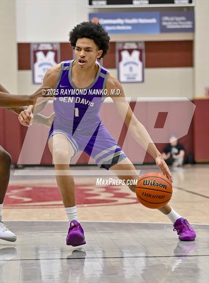 Thumbnail 2 in Ben Davis @ Lawrence Central photogallery.