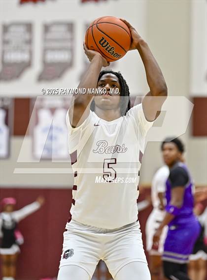 Thumbnail 3 in Ben Davis @ Lawrence Central photogallery.