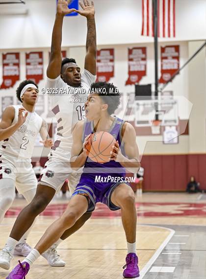 Thumbnail 1 in Ben Davis @ Lawrence Central photogallery.