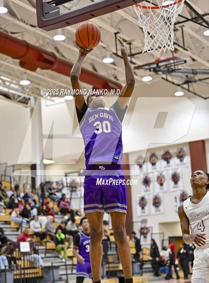 Thumbnail 2 in Ben Davis @ Lawrence Central photogallery.