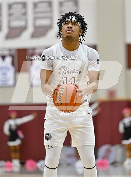 Thumbnail 1 in Ben Davis @ Lawrence Central photogallery.