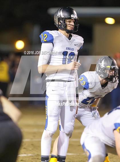 Thumbnail 2 in Bakersfield Christian @ Selma (CIF SoCal Regional 4-AA Final) photogallery.
