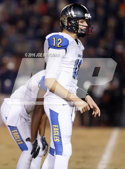 Thumbnail 2 in Bakersfield Christian @ Selma (CIF SoCal Regional 4-AA Final) photogallery.