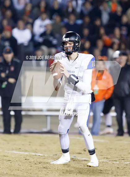 Thumbnail 1 in Bakersfield Christian @ Selma (CIF SoCal Regional 4-AA Final) photogallery.