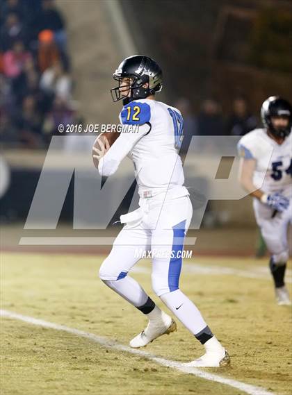 Thumbnail 2 in Bakersfield Christian @ Selma (CIF SoCal Regional 4-AA Final) photogallery.