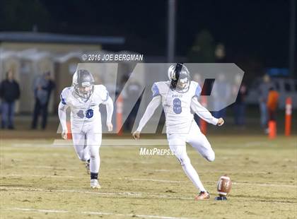 Thumbnail 2 in Bakersfield Christian @ Selma (CIF SoCal Regional 4-AA Final) photogallery.