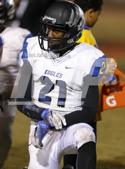 Thumbnail 2 in Bakersfield Christian @ Selma (CIF SoCal Regional 4-AA Final) photogallery.