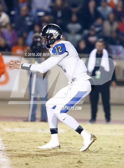 Thumbnail 2 in Bakersfield Christian @ Selma (CIF SoCal Regional 4-AA Final) photogallery.