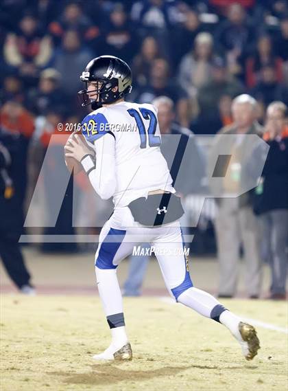 Thumbnail 3 in Bakersfield Christian @ Selma (CIF SoCal Regional 4-AA Final) photogallery.