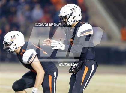 Thumbnail 2 in Bakersfield Christian @ Selma (CIF SoCal Regional 4-AA Final) photogallery.
