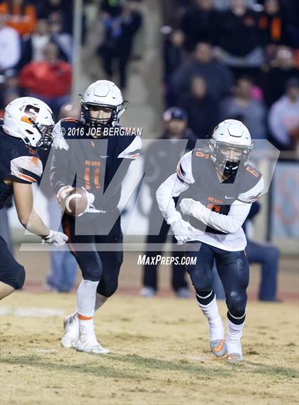 Thumbnail 2 in Bakersfield Christian @ Selma (CIF SoCal Regional 4-AA Final) photogallery.
