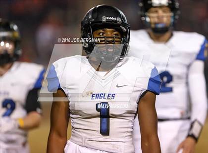 Thumbnail 2 in Bakersfield Christian @ Selma (CIF SoCal Regional 4-AA Final) photogallery.