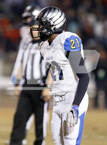 Thumbnail 1 in Bakersfield Christian @ Selma (CIF SoCal Regional 4-AA Final) photogallery.